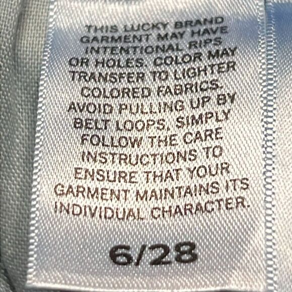 Lucky Brand Sweet Crop Jeans - Picture 12 of 14